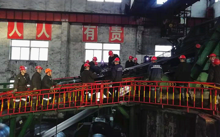 皮带队.jpg